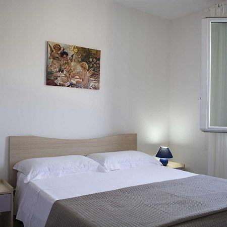 Appartamenti In Via Schipa Pescoluse Marina Di Pescoluse Exterior foto
